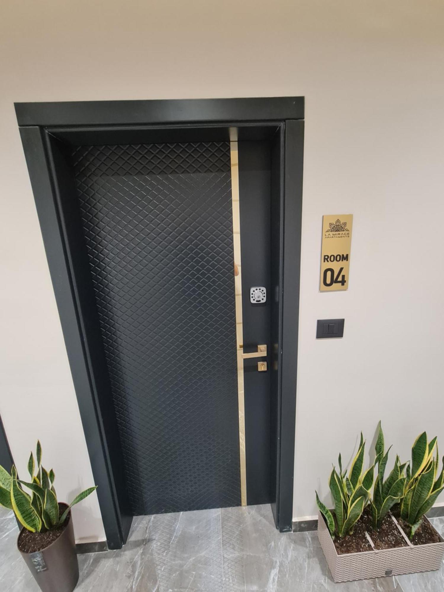 La Mirage Suites & Apartments تيرانا المظهر الخارجي الصورة